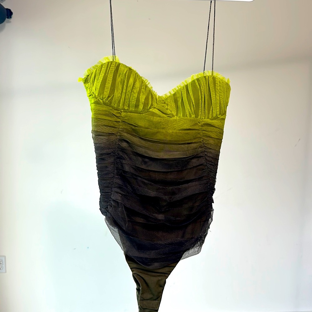 Brand New Zara top. Size S